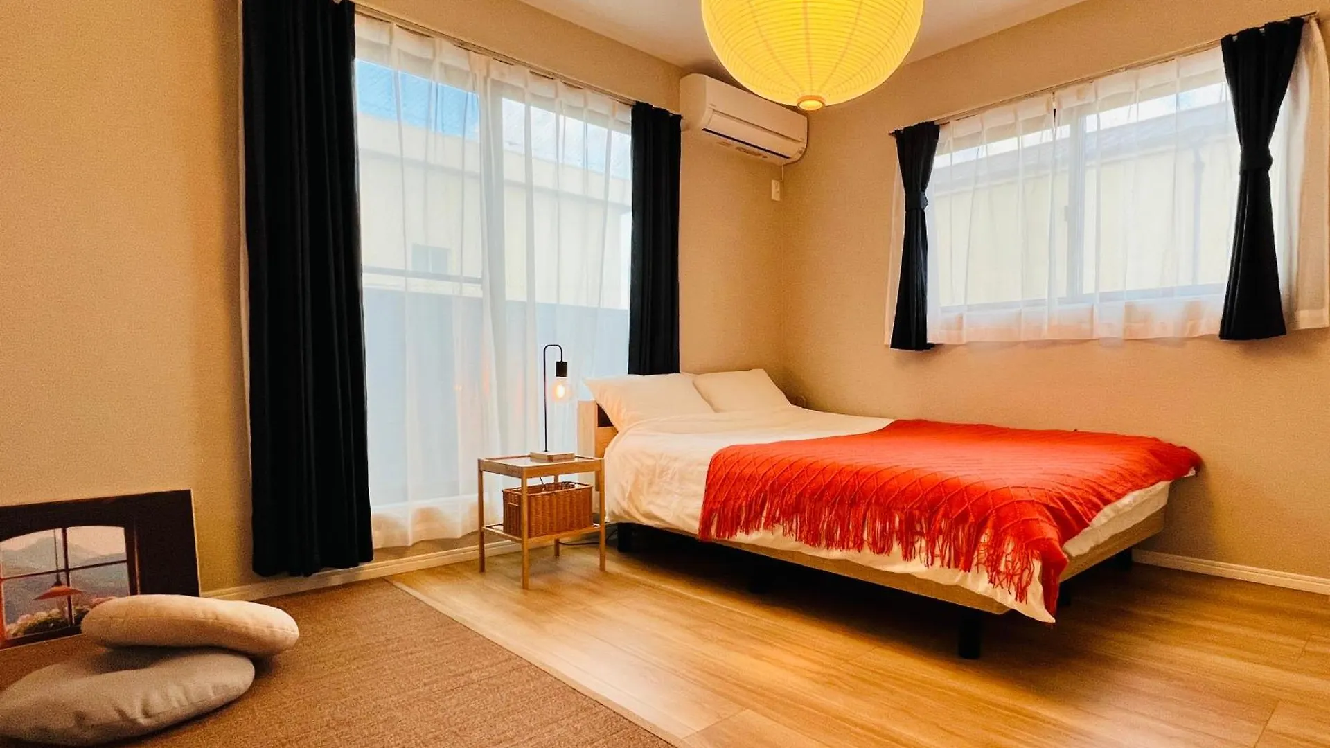 Ferienwohnung 關西機場直達 心齋橋難波電車5分 天下茶屋步行7分全新精品115平四臥室獨棟 免費停車 Ōsaka